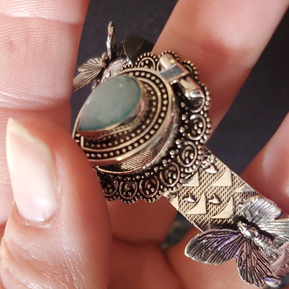 New Blue Rainbow Moonstone 925 Silver Butterflies Poison Cuff Bracelet. - Picture 3 of 16